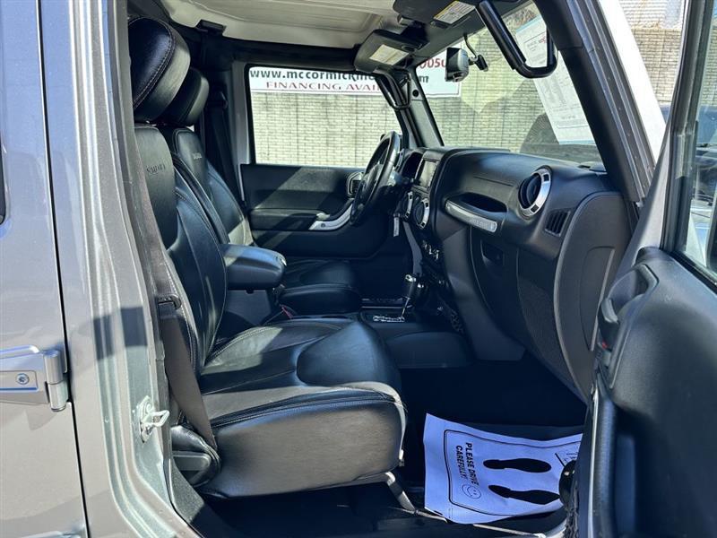 Jeep Wrangler Unlimited Sahara 4WD 2017