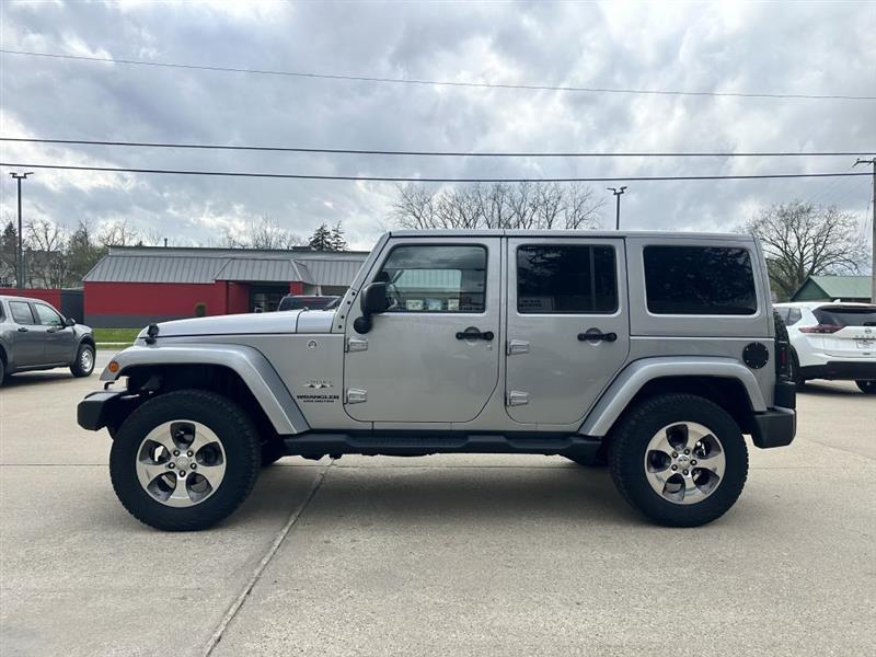 Jeep Wrangler Unlimited Sahara 4WD 2017