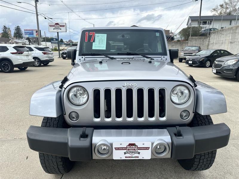 Jeep Wrangler Unlimited Sahara 4WD 2017