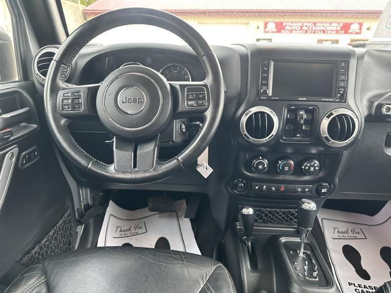 Jeep Wrangler Unlimited Sahara 4WD 2017