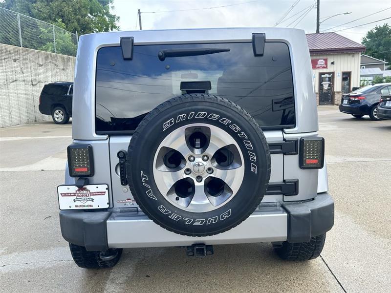 Jeep Wrangler Unlimited Sahara 4WD 2017