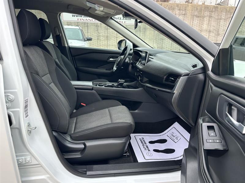 Nissan Rogue SV AWD 2024