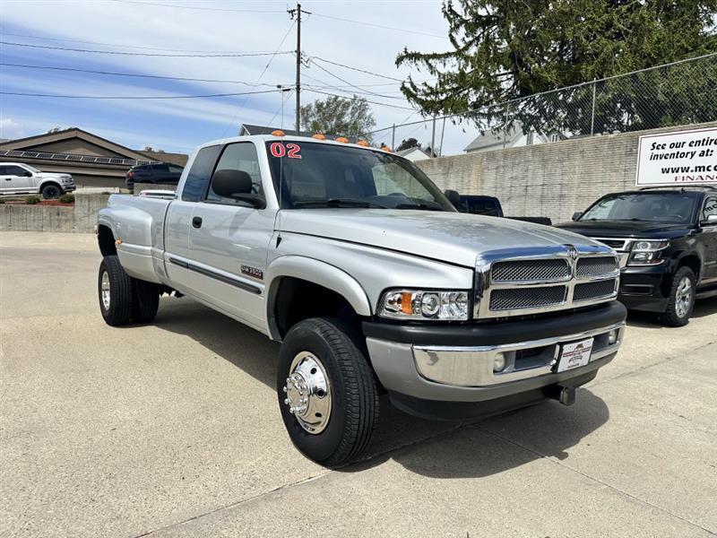 Dodge Ram 3500 ST Quad Cab 4WD 2002