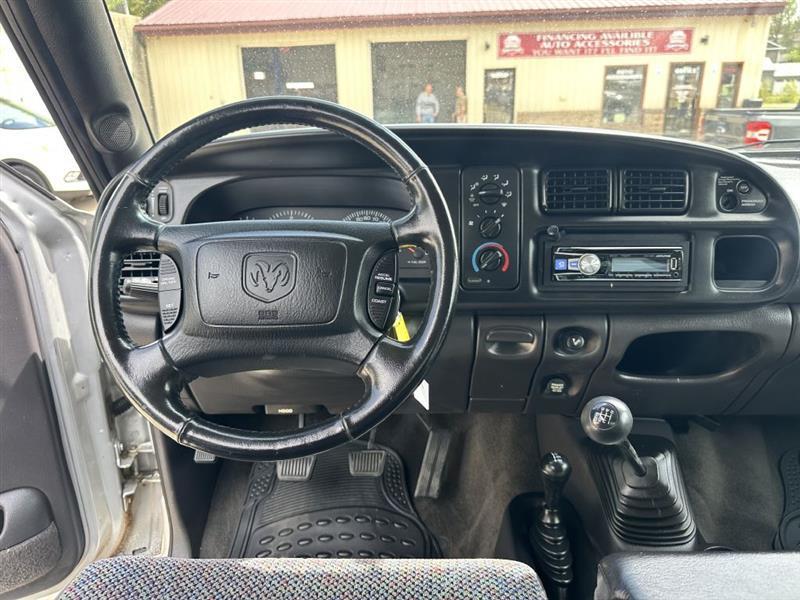 Dodge Ram 3500 ST Quad Cab 4WD 2002