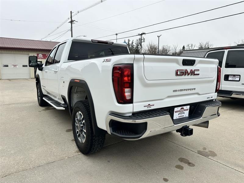 GMC Sierra 2500HD SLE Crew Cab 4WD 2024