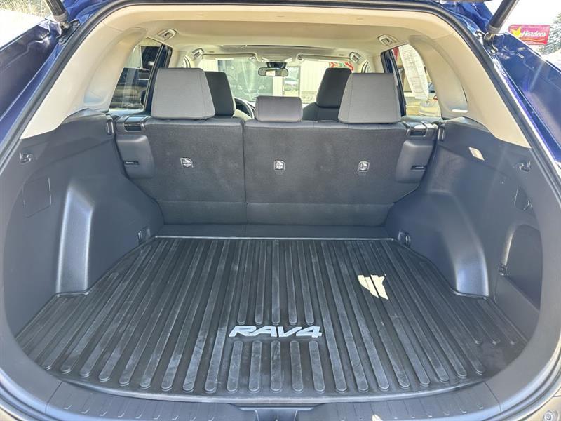 Toyota RAV4 XLE AWD 2023