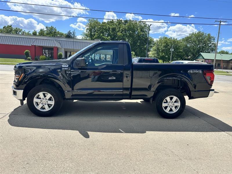Ford F-150 XL 4WD 2024