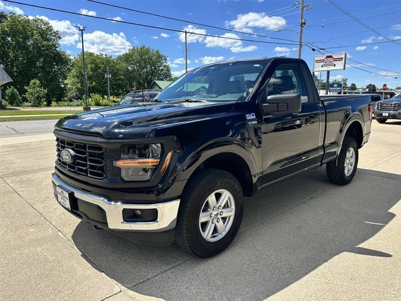 Ford F-150 XL 4WD 2024