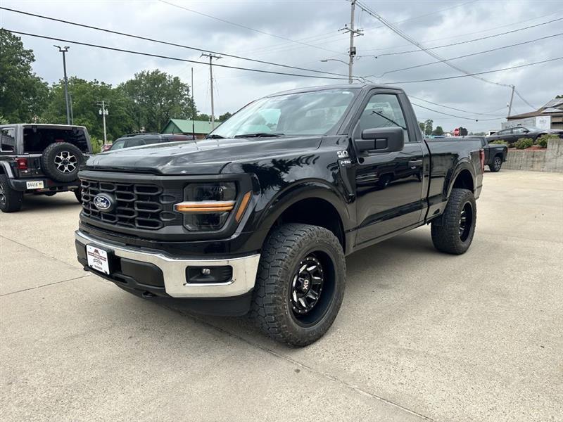 Ford F-150 XL 4WD 2024