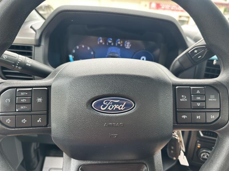 Ford F-150 XL 4WD 2024