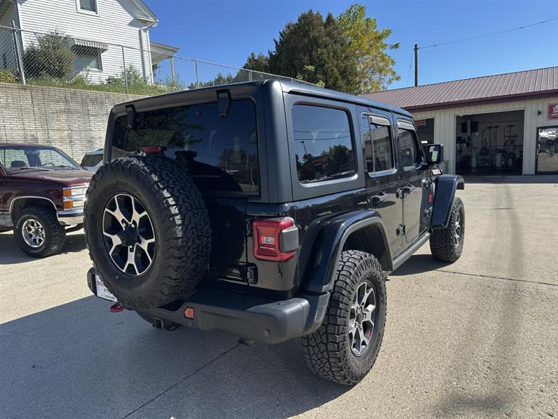 Jeep Wrangler photo 2