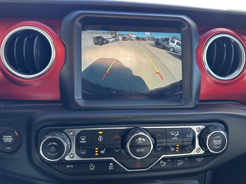 Jeep Wrangler photo 18