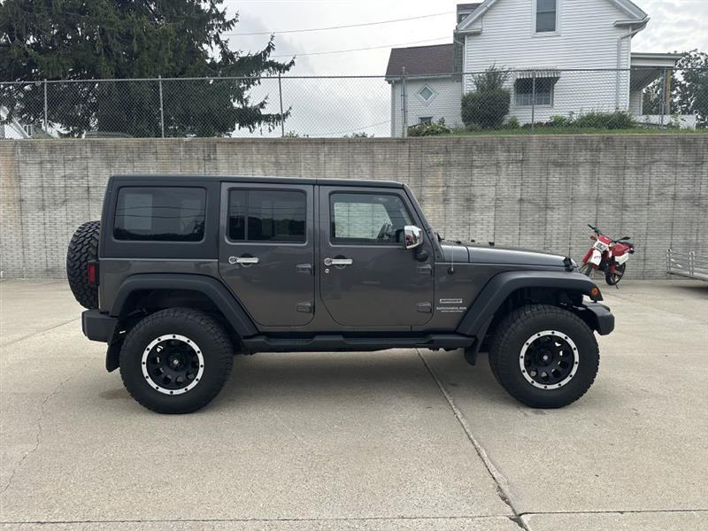 2014 Jeep Wrangler Unlimited Sport 4WD