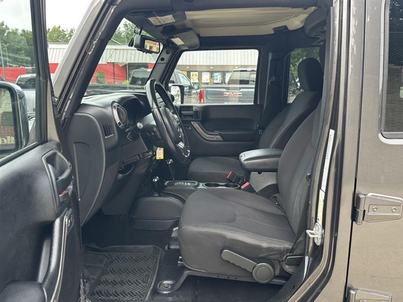 Jeep Wrangler Unlimited Sport 4WD 2014