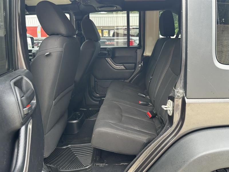 Jeep Wrangler Unlimited Sport 4WD 2014