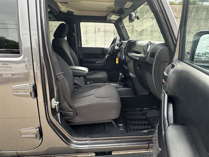 Jeep Wrangler Unlimited Sport 4WD 2014