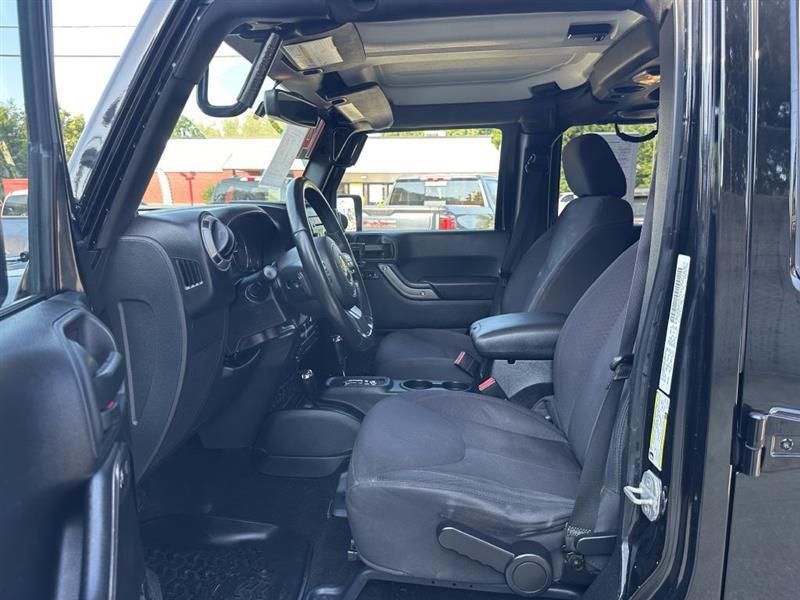 Jeep Wrangler Unlimited Sport 4WD 2014