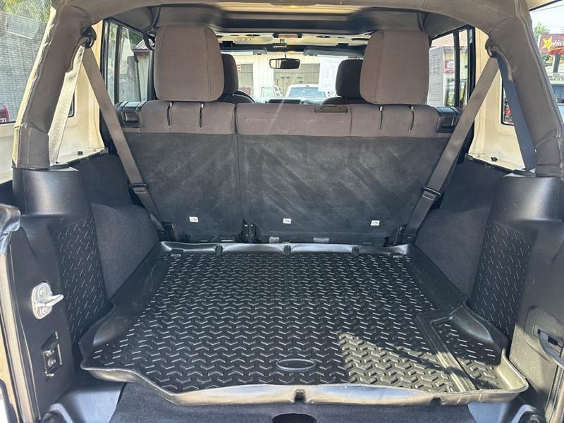Jeep Wrangler Unlimited Sport 4WD 2014