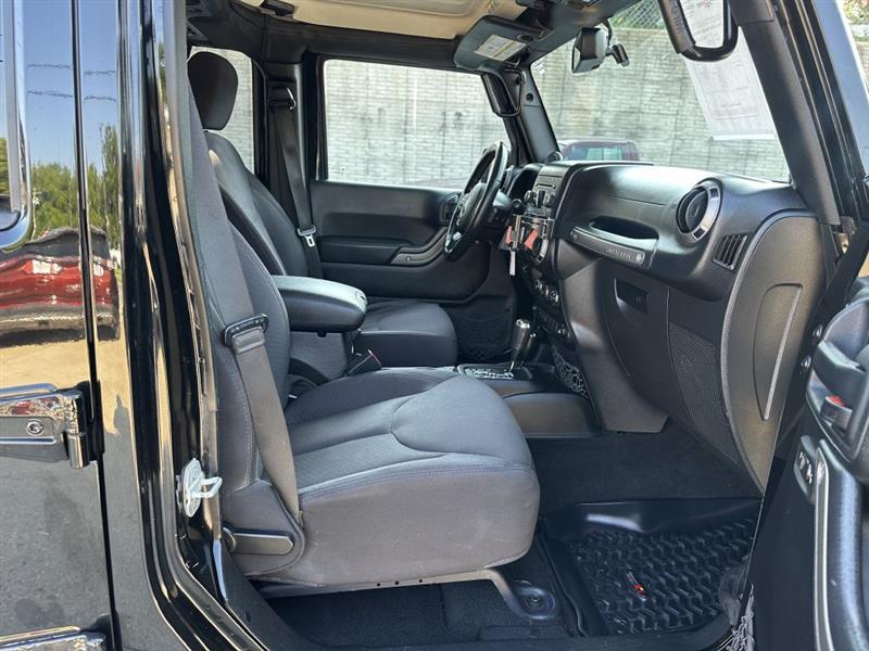 Jeep Wrangler Unlimited Sport 4WD 2014