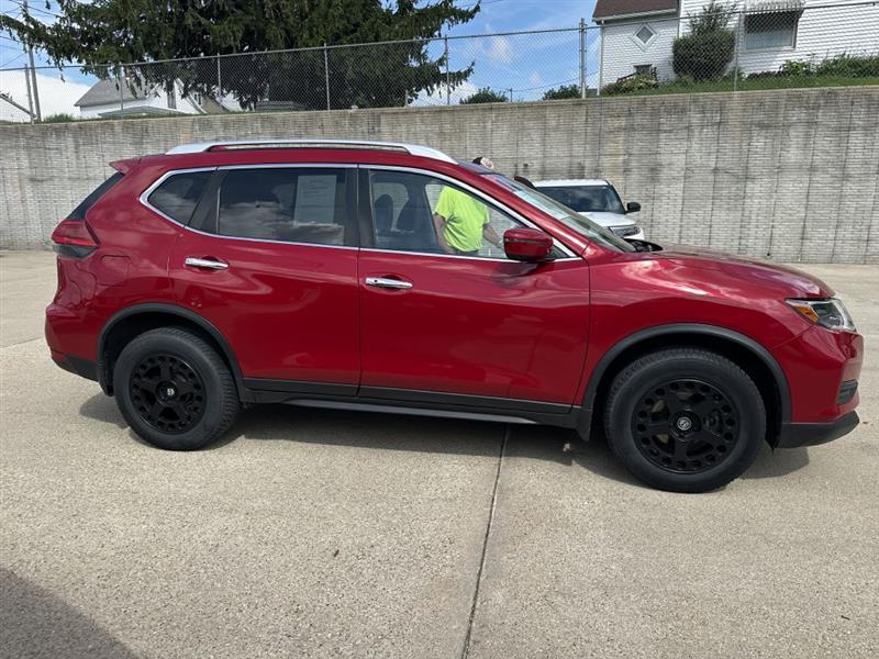 2017 Nissan Rogue SV AWD