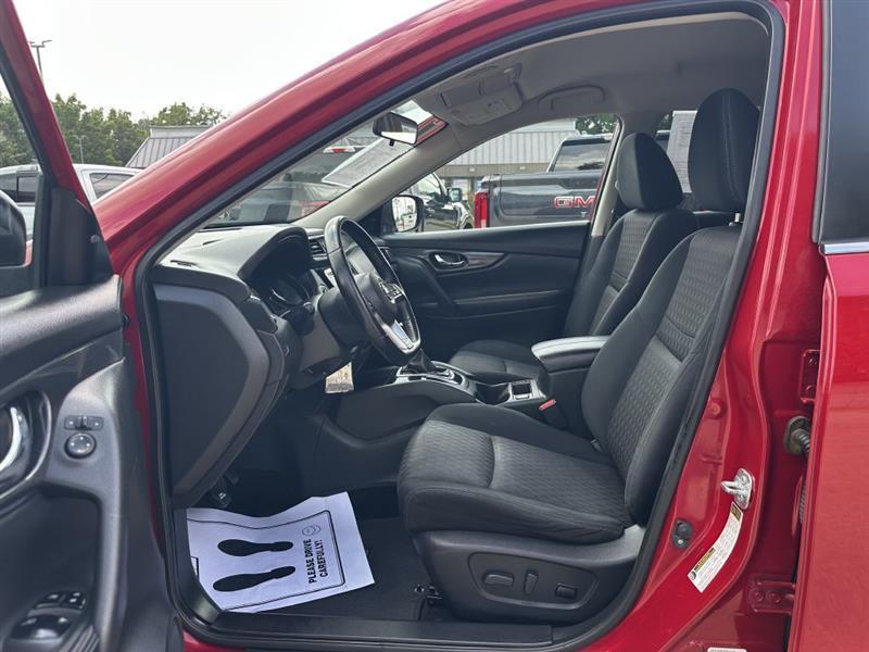 Nissan Rogue SV AWD 2017
