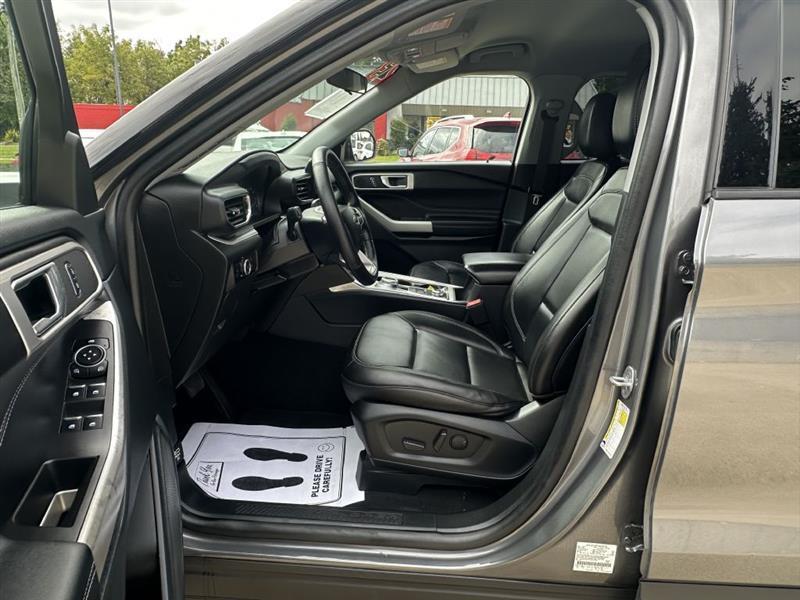 Ford Explorer XLT AWD 2023