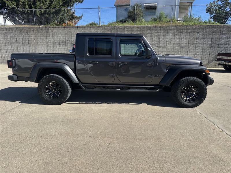 2020 Jeep Gladiator Sport