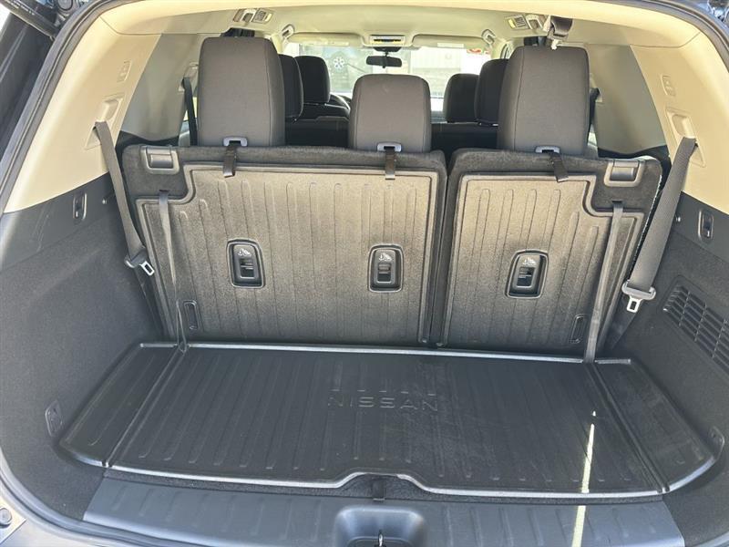 Nissan Pathfinder photo 13