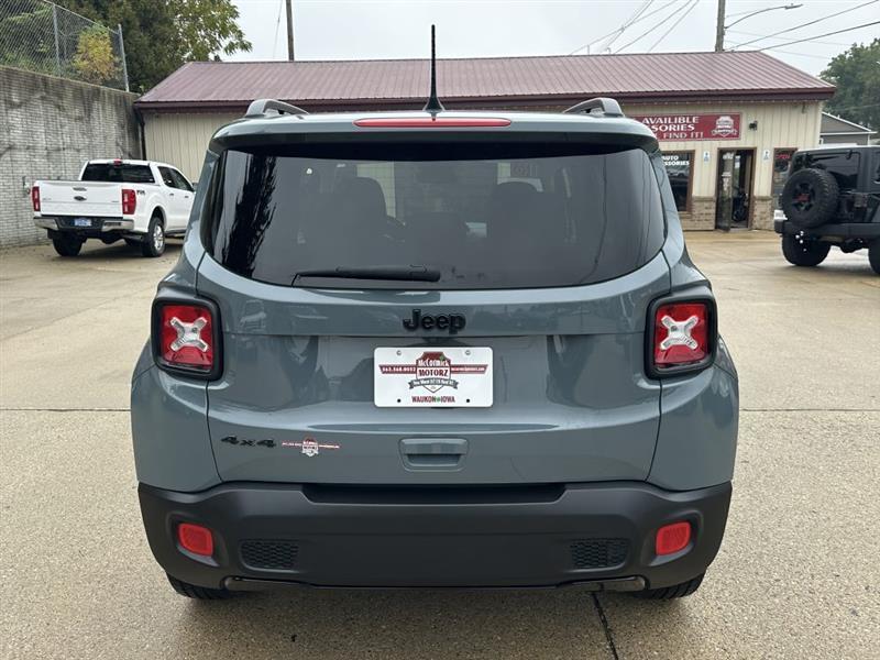 Jeep Renegade photo 3