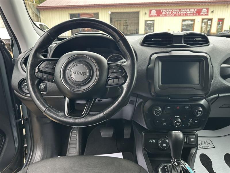 Jeep Renegade photo 11