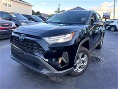 2022 Toyota RAV4  2022 Toyota RAV4