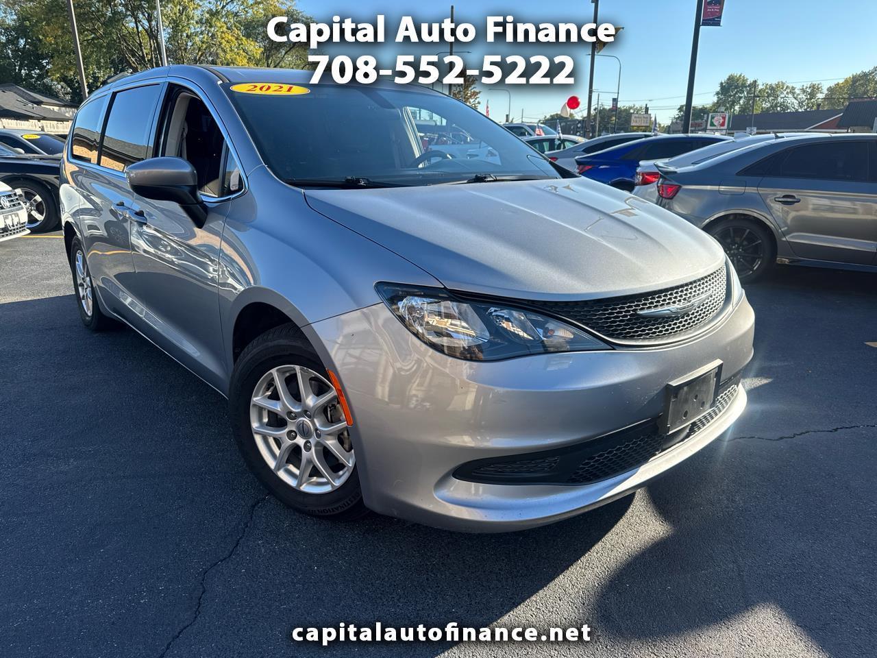 2021 Chrysler Voyager LX FWD