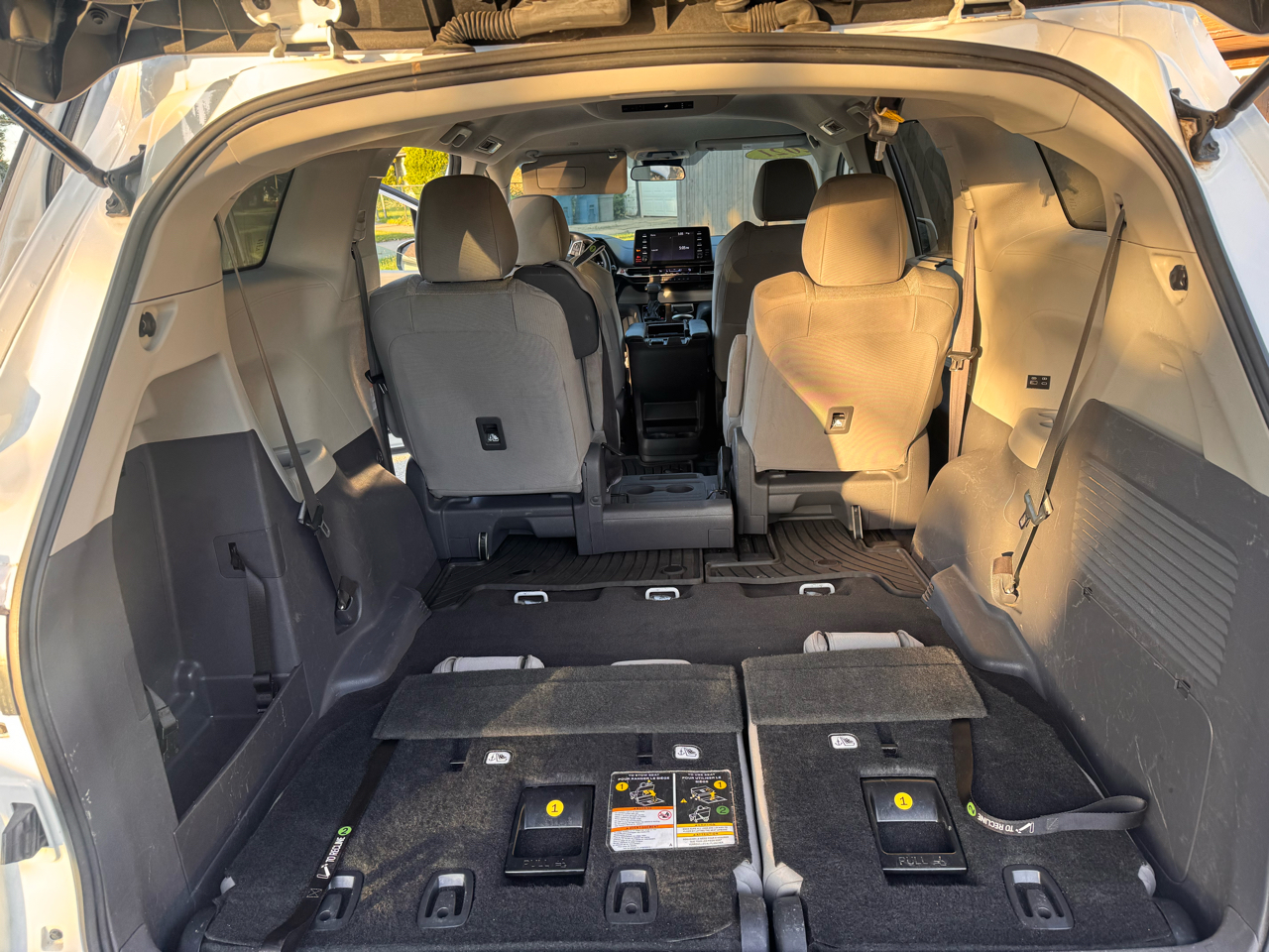 Toyota Sienna LE FWD 8-Passenger (Natl) 2021 Toyota Sienna LE FWD 8-Passenger (Natl) 2021