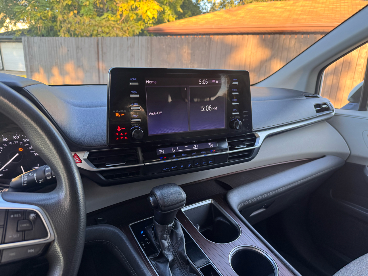 Toyota Sienna LE FWD 8-Passenger (Natl) 2021 Toyota Sienna LE FWD 8-Passenger (Natl) 2021