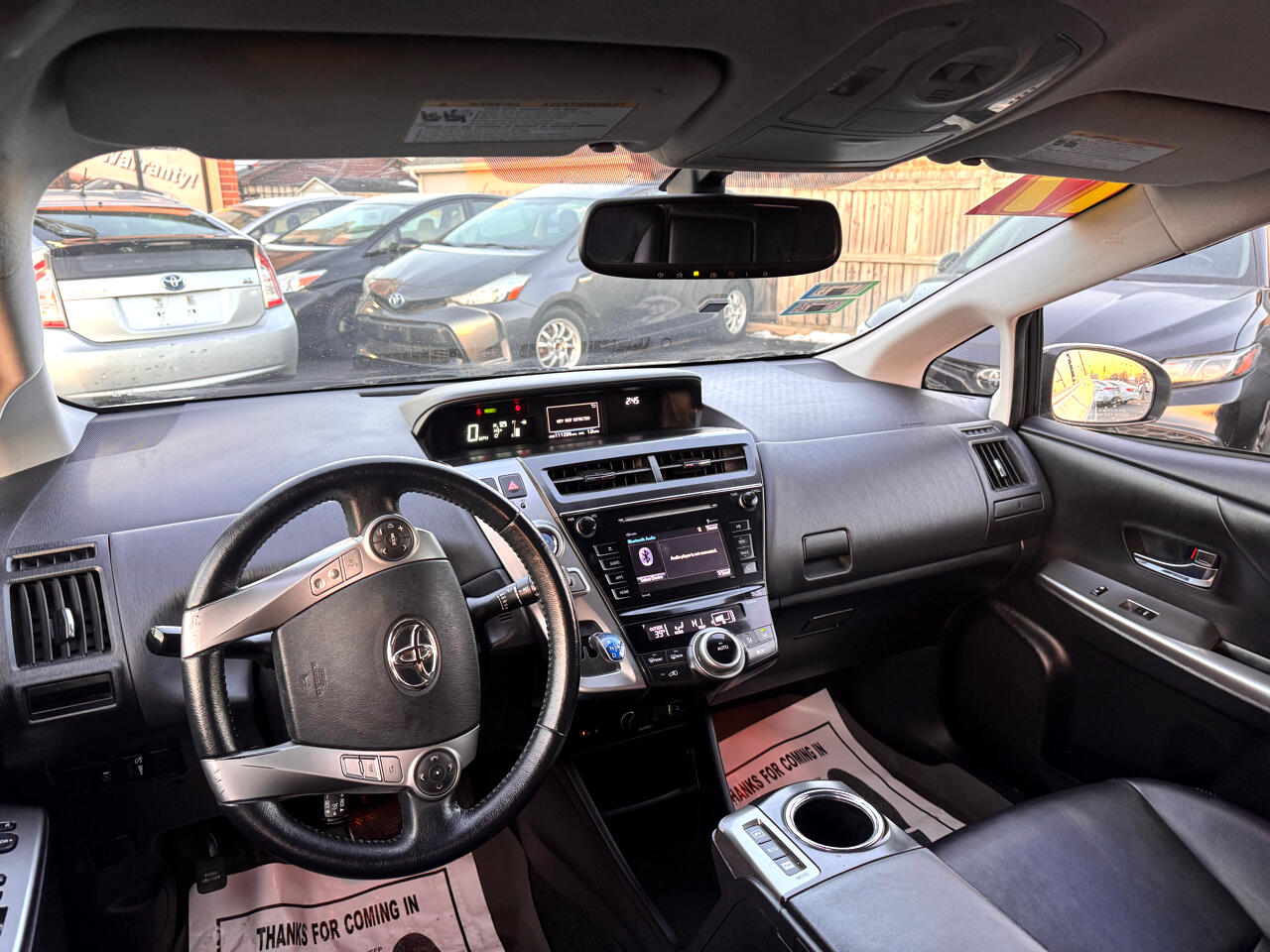 Toyota Prius V Three (Natl) 2017