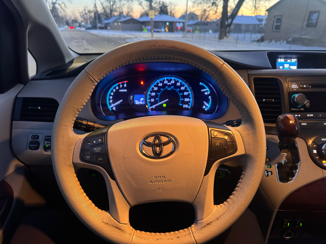 Toyota Sienna 5dr 7-Pass Van V6 Ltd AWD (Natl) 2014