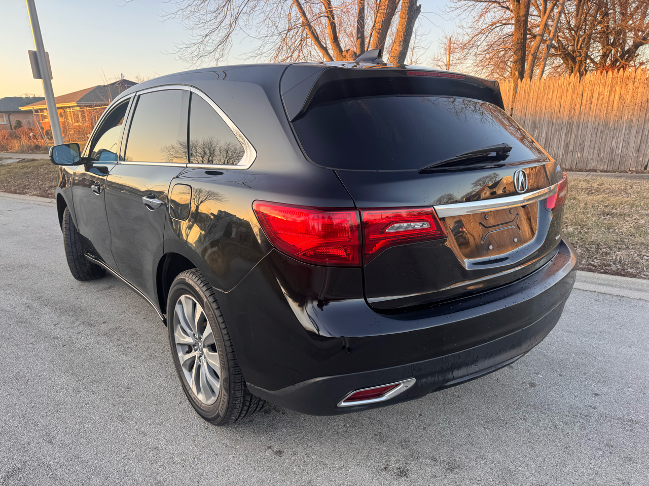 Acura MDX SH-AWD 4dr Tech Pkg 2015