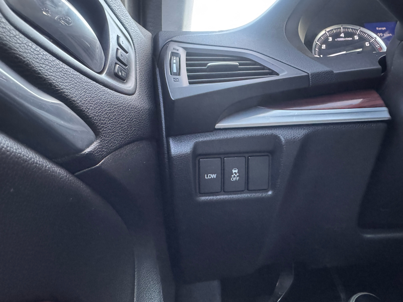 Acura MDX SH-AWD 4dr Tech Pkg 2015