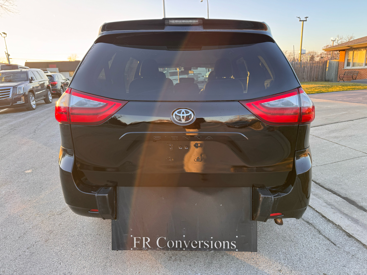 Toyota Sienna L FWD 7-Passenger (Natl) 2020