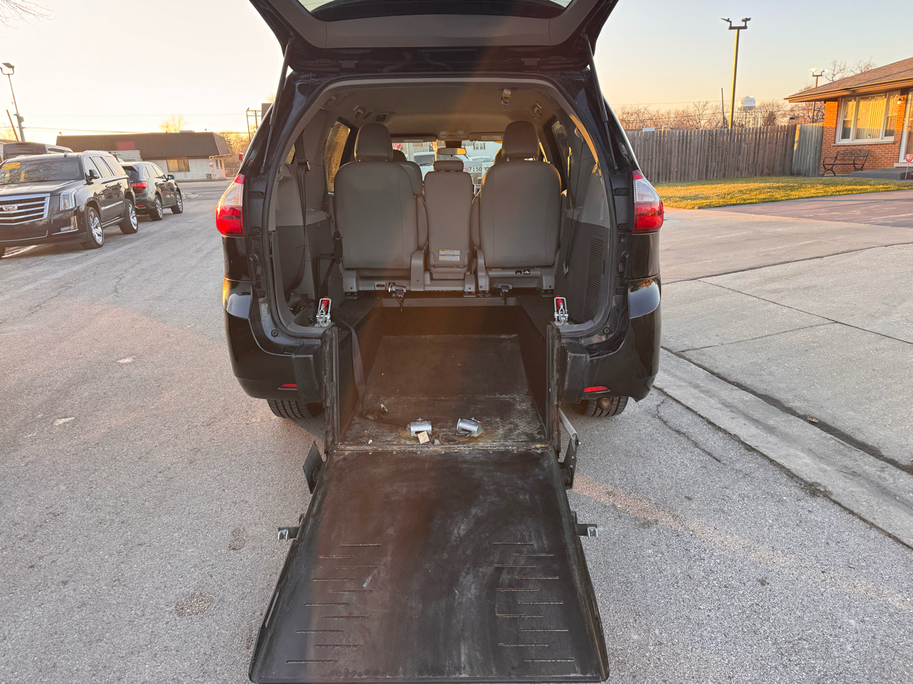 Toyota Sienna L FWD 7-Passenger (Natl) 2020