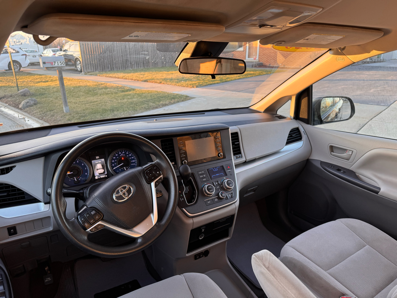 Toyota Sienna L FWD 7-Passenger (Natl) 2020