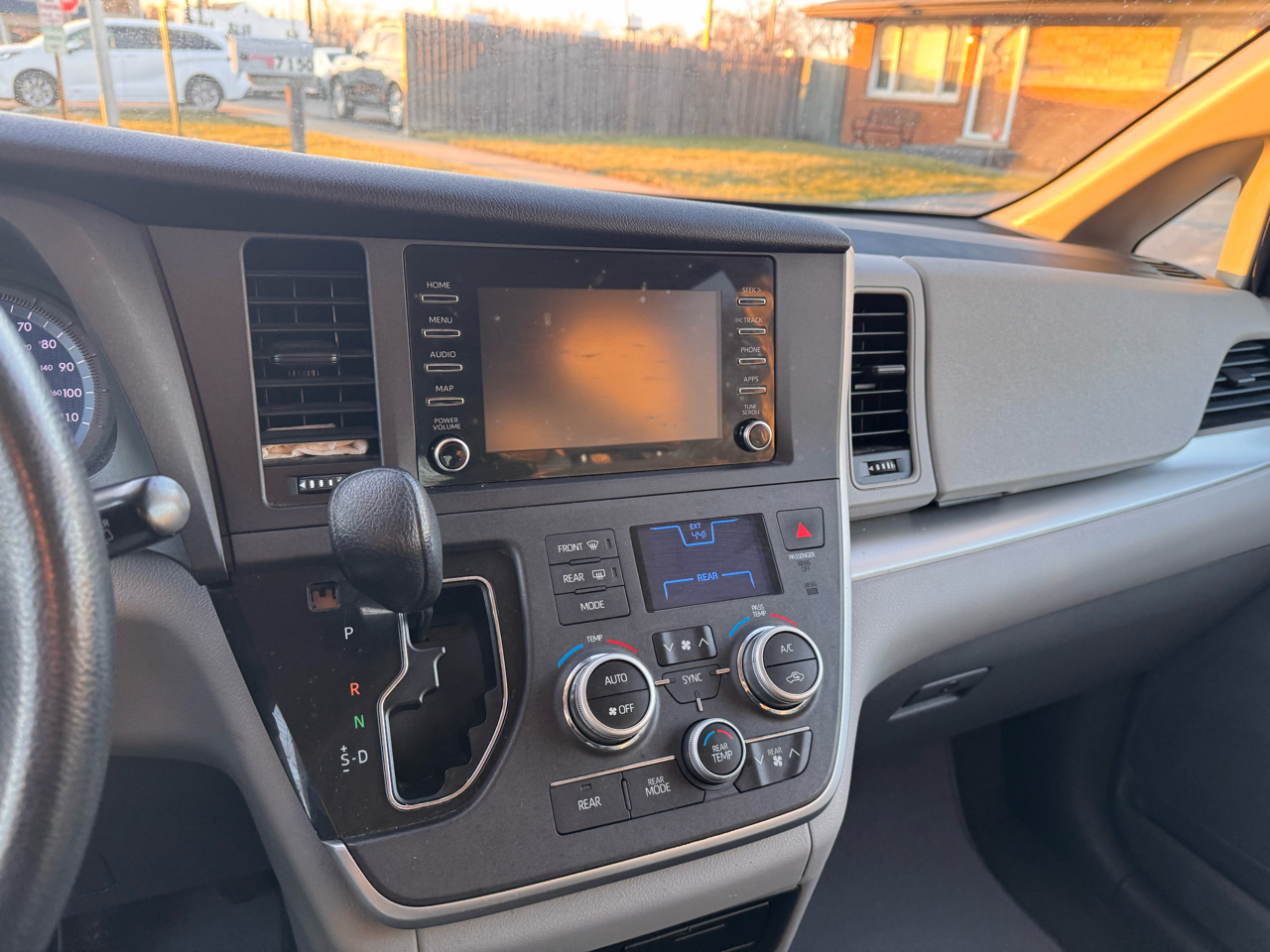 Toyota Sienna L FWD 7-Passenger (Natl) 2020