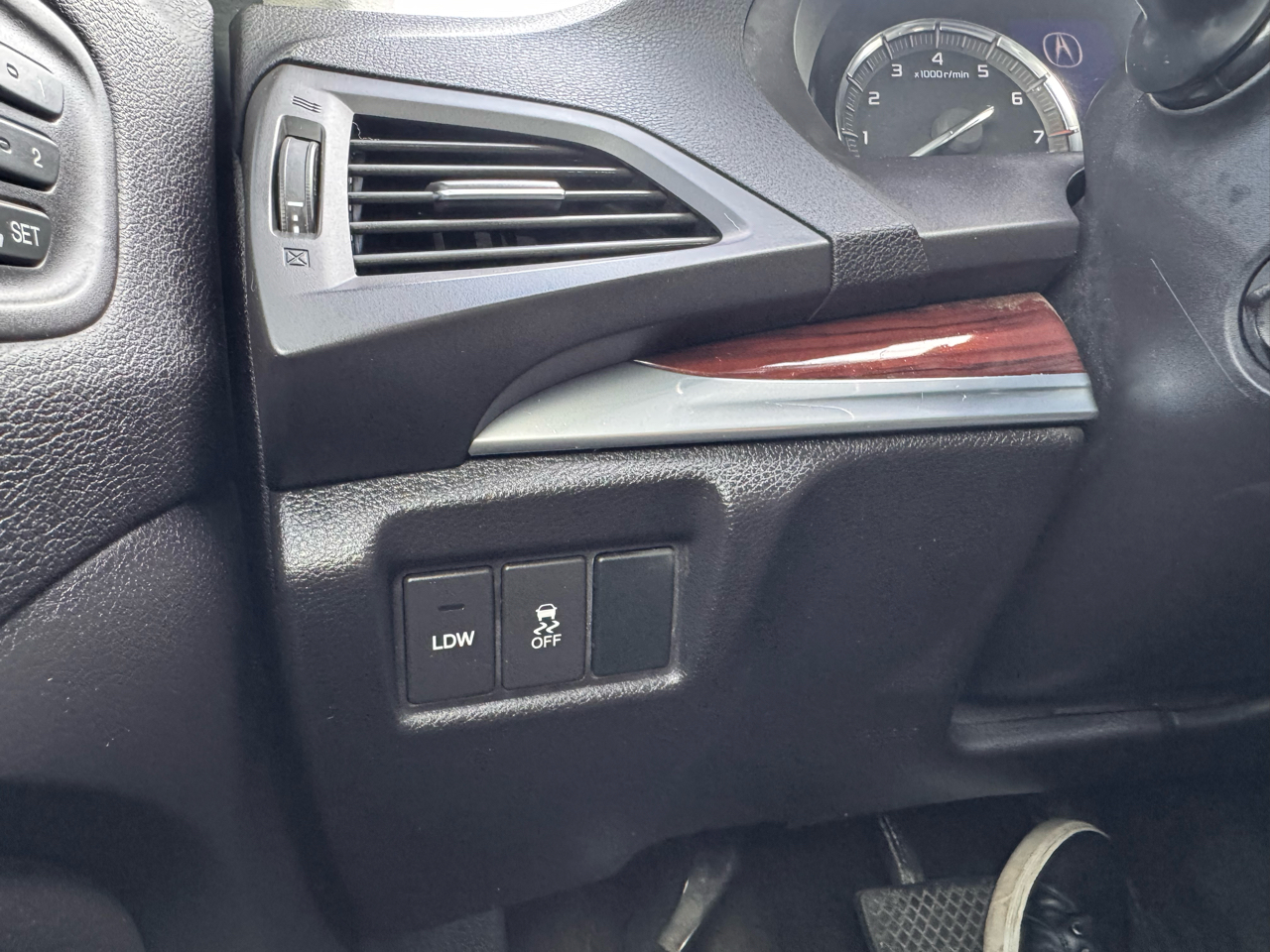 Acura MDX SH-AWD 4dr Tech Pkg 2014