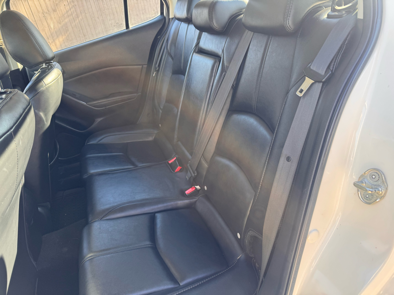 Mazda Mazda3 4-Door Touring Auto 2018