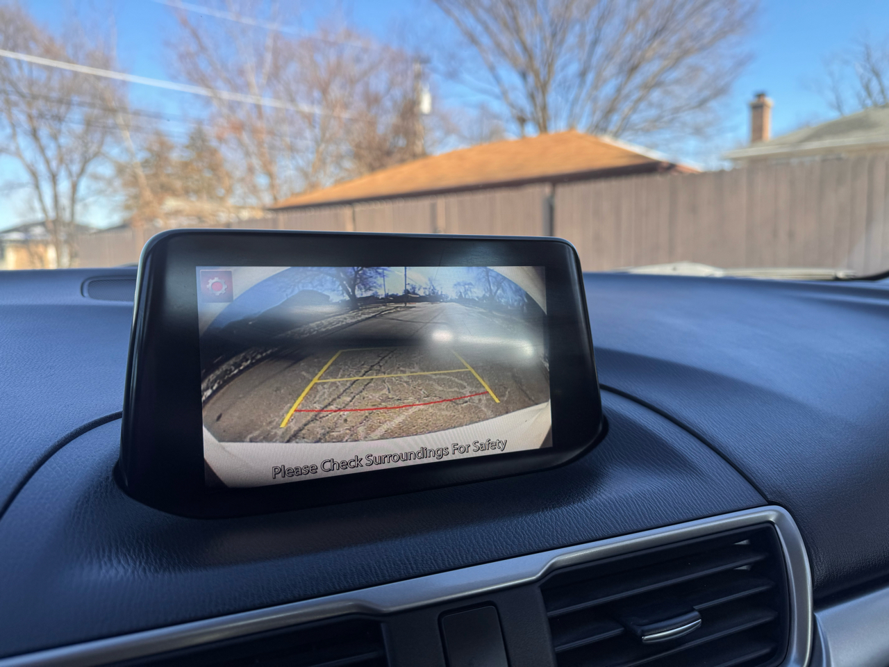 Mazda Mazda3 4-Door Touring Auto 2018