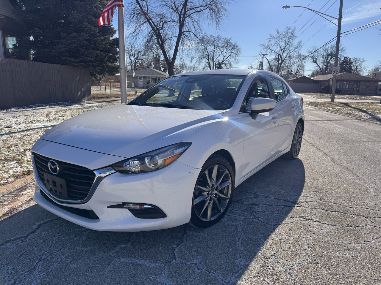 Mazda Mazda3 4-Door Touring Auto 2018