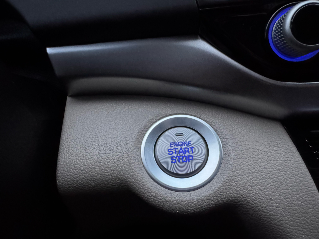 Hyundai Elantra Limited Auto 2019