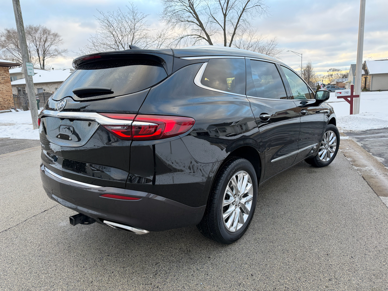 Buick Enclave FWD 4dr Premium 2021