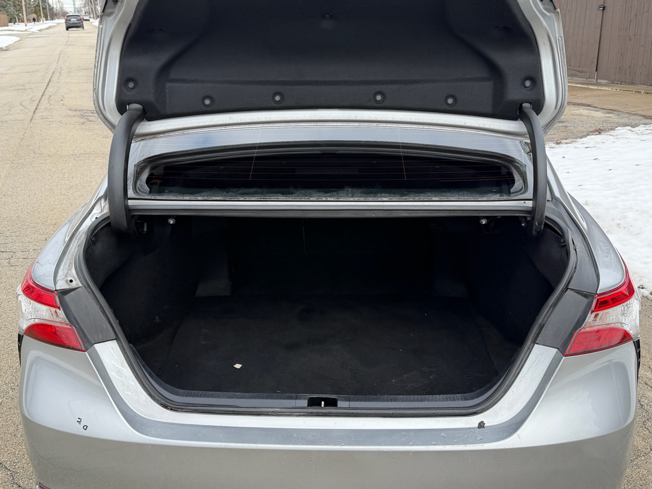 Toyota Camry SE Auto (Natl) 2020