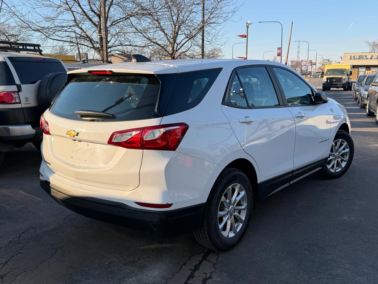 Chevrolet Equinox FWD 4dr LS w/1FL 2020